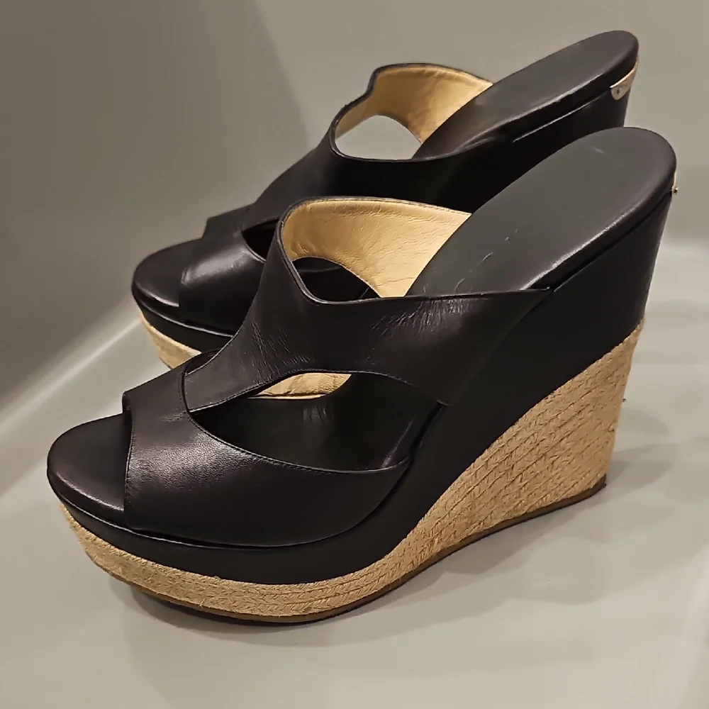 JIMMY CHOO Black Vachette Leather Espadrille Platform Pledge Sandals